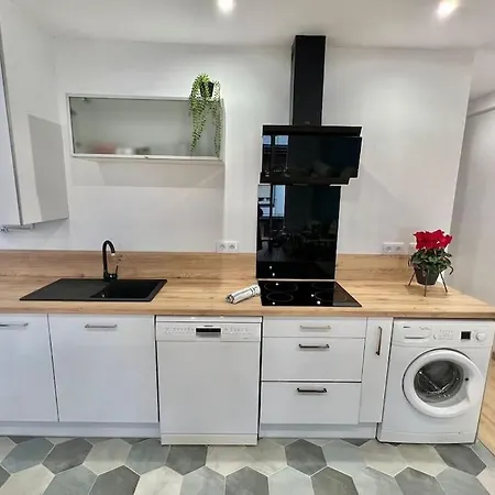 Close To Gran Via Centro Familiar Con Wifi By Apartamentos Logrono Exterior photo
